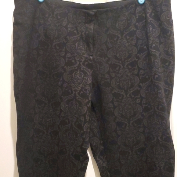 Alfani Pants - Gorgeous tone on tone leggings